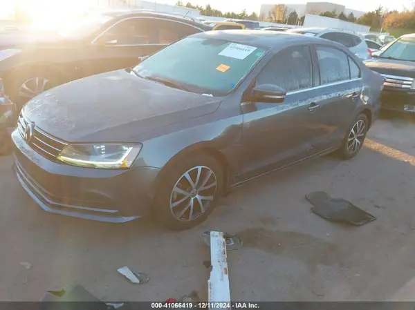 3VWDB7AJXHM388520 2017 VOLKSWAGEN JETTA - Image 2