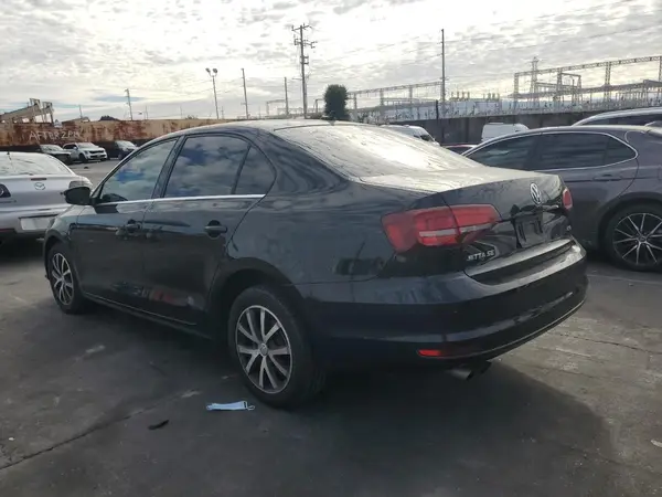 3VWDB7AJXHM401802 2017 VOLKSWAGEN JETTA - Image 2