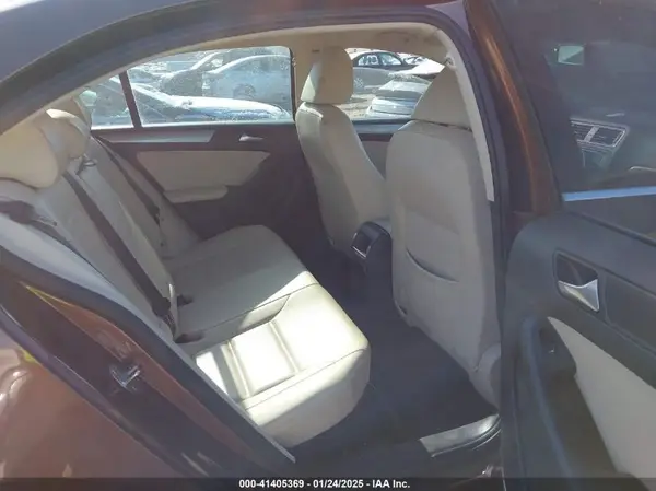 3VWDB7AJXHM405543 2017 VOLKSWAGEN JETTA - Image 8