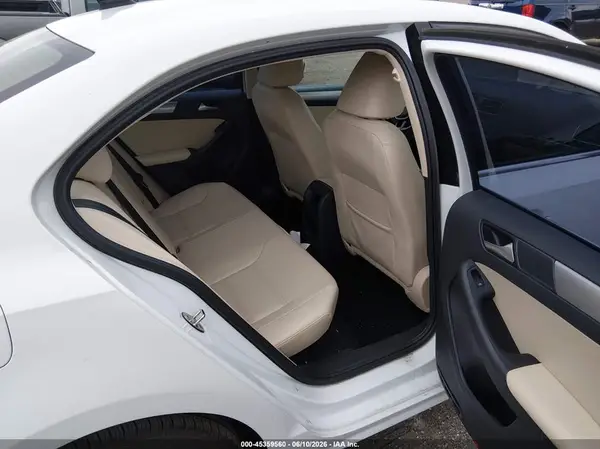 3VWDB7AJXHM409463 2017 VOLKSWAGEN JETTA - Image 8