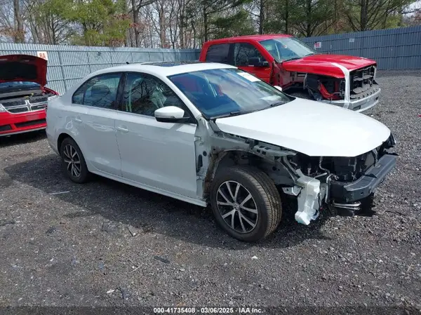 3VWDB7AJXHM415912 2017 VOLKSWAGEN JETTA - Image 1