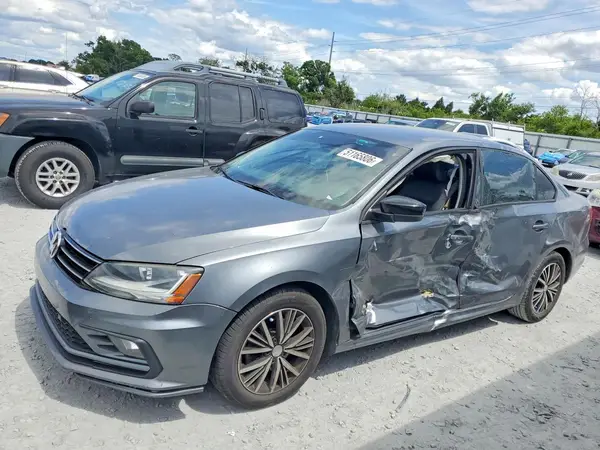 3VWDB7AJXJM206577 2018 VOLKSWAGEN JETTA - Image 1