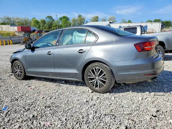 3VWDB7AJXJM226392 2018 VOLKSWAGEN JETTA - Image 2