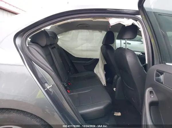 3VWDB7AJXJM233259 2018 VOLKSWAGEN JETTA - Image 8