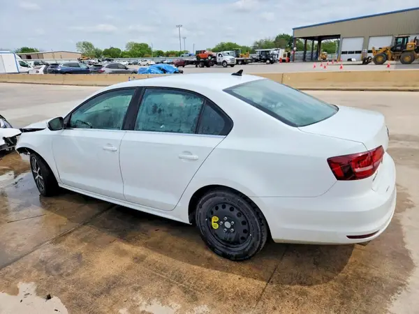 3VWDB7AJXJM235089 2018 VOLKSWAGEN JETTA - Image 2