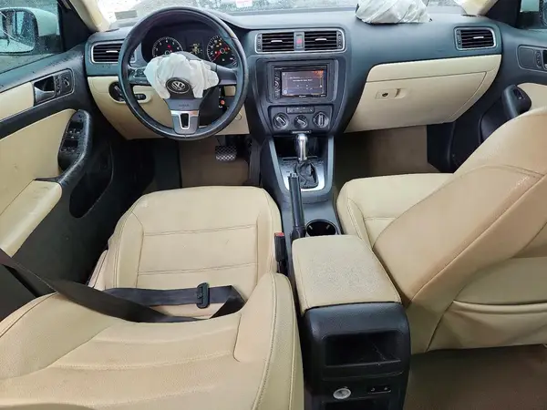 3VWDP7AJ1CM380025 2017 VOLKSWAGEN JETTA - Image 8