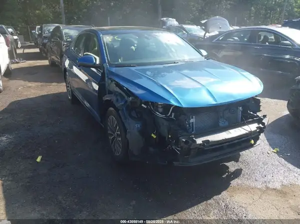 3VWE57BU0KM165026 2019 VOLKSWAGEN JETTA - Image 1