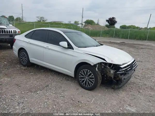 3VWE57BU0MM076589 2021 VOLKSWAGEN JETTA - Image 1
