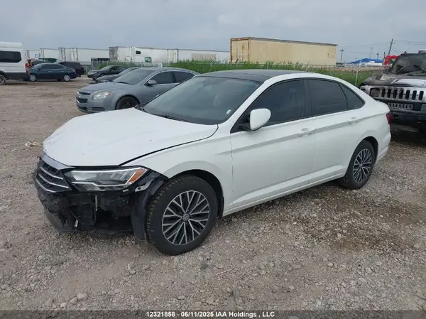 3VWE57BU0MM076589 2021 VOLKSWAGEN JETTA - Image 2