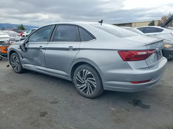 3VWE57BU0MM085471 2021 VOLKSWAGEN JETTA - Image 2