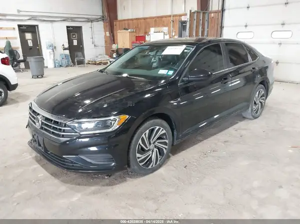 3VWE57BU0MM093120 2021 VOLKSWAGEN JETTA - Image 2