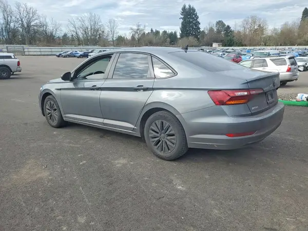 3VWE57BU1KM036857 2019 VOLKSWAGEN JETTA - Image 2