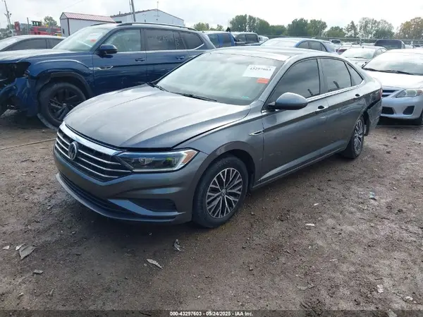 3VWE57BU1KM081099 2019 VOLKSWAGEN JETTA - Image 2