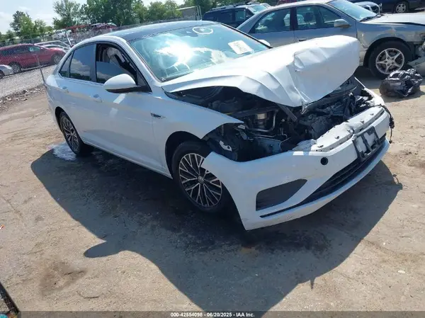 3VWE57BU1KM084794 2019 VOLKSWAGEN JETTA - Image 1