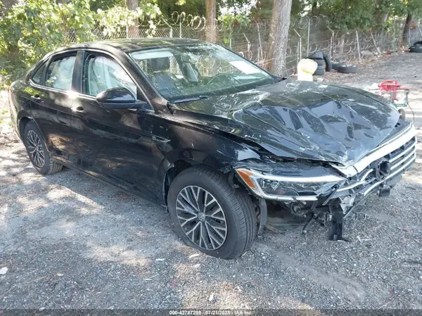3VWE57BU1KM243684 2019 VOLKSWAGEN JETTA - Image 1