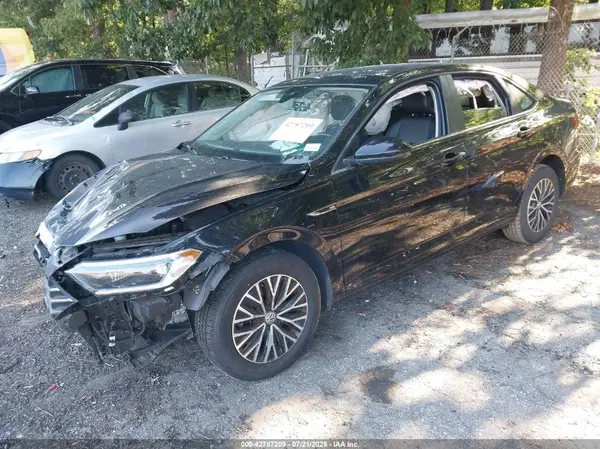 3VWE57BU1KM243684 2019 VOLKSWAGEN JETTA - Image 2
