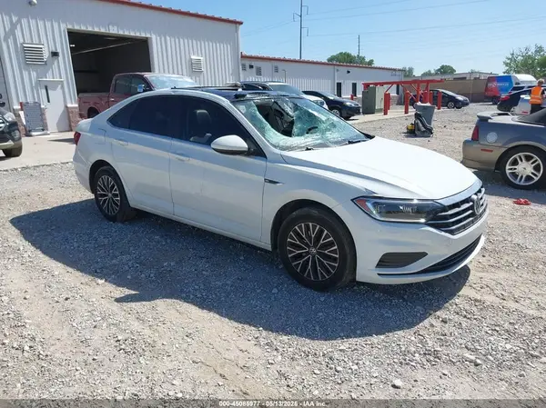 3VWE57BU2KM005097 2019 VOLKSWAGEN JETTA - Image 1
