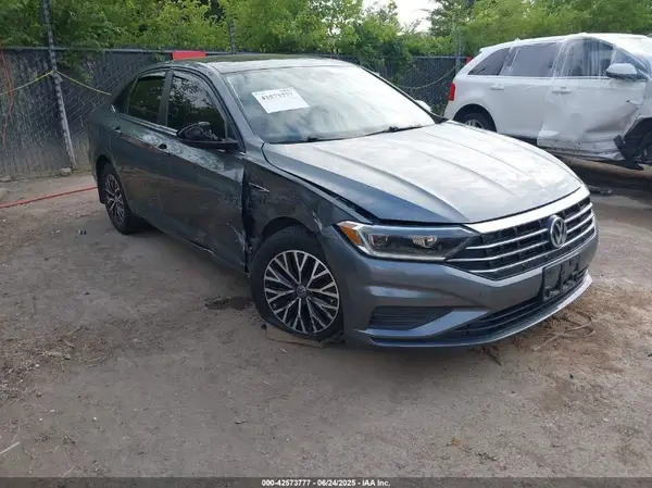 3VWE57BU2KM075585 2019 VOLKSWAGEN JETTA - Image 1