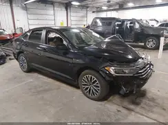 3VWE57BU2KM113896 2019 VOLKSWAGEN JETTA
