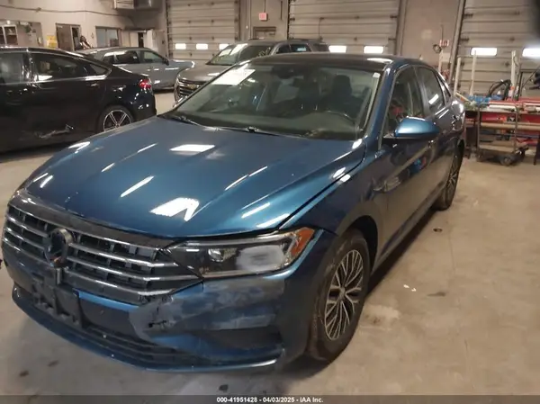3VWE57BU2KM116717 2019 VOLKSWAGEN JETTA - Image 2