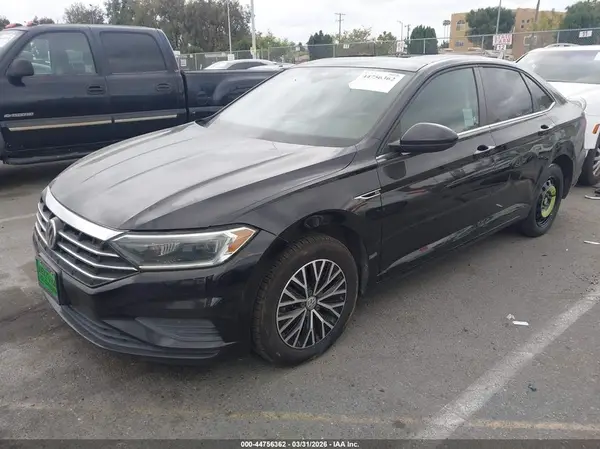 3VWE57BU2KM235593 2019 VOLKSWAGEN JETTA - Image 2