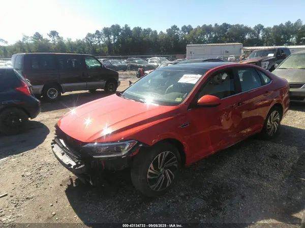 3VWE57BU2LM103046 2020 VOLKSWAGEN JETTA - Image 2