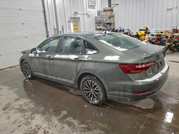 3VWE57BU3KM025861 2019 VOLKSWAGEN JETTA - Image 2