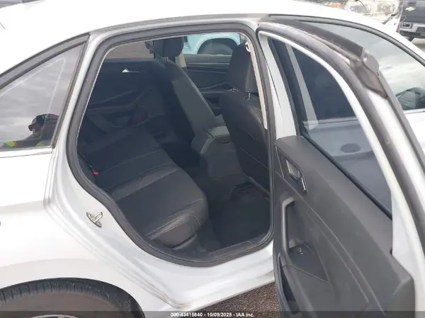 3VWE57BU3KM058715 2019 VOLKSWAGEN JETTA - Image 8