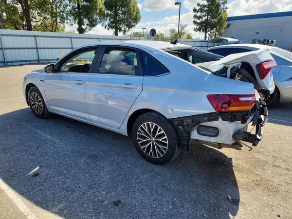 3VWE57BU3KM102910 2019 VOLKSWAGEN JETTA - Image 2