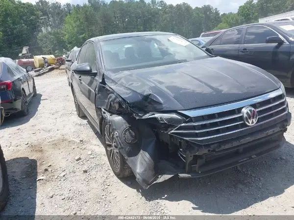 3VWE57BU3KM162864 2019 VOLKSWAGEN JETTA - Image 1