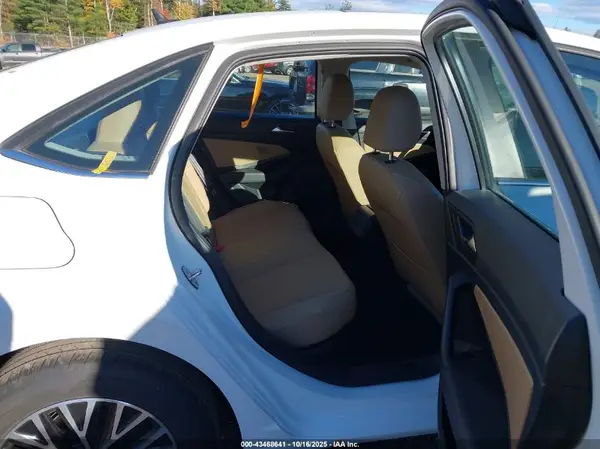3VWE57BU3KM230600 2019 VOLKSWAGEN JETTA - Image 8