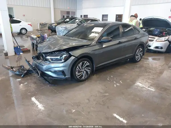 3VWE57BU3LM103847 2020 VOLKSWAGEN JETTA - Image 2