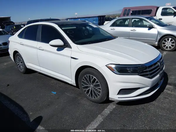 3VWE57BU4KM269194 2019 VOLKSWAGEN JETTA - Image 1