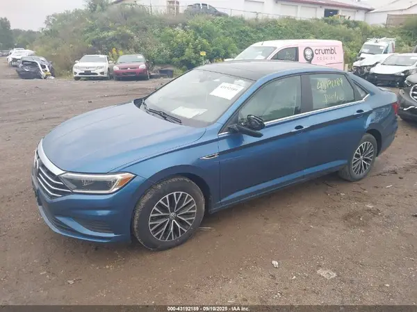 3VWE57BU5KM072468 2019 VOLKSWAGEN JETTA - Image 2