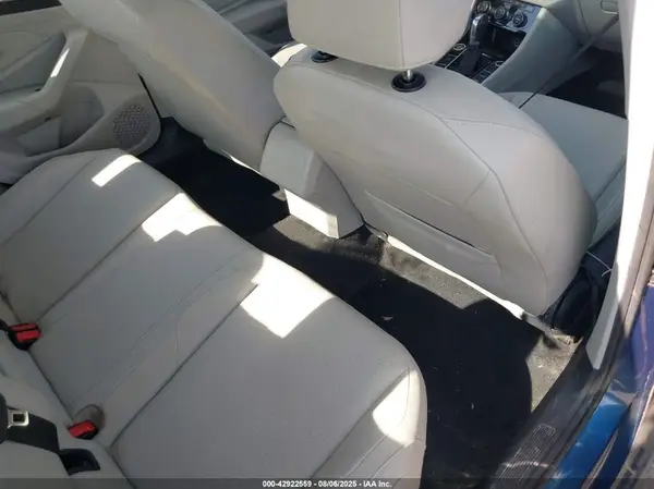 3VWE57BU5KM075161 2019 VOLKSWAGEN JETTA - Image 8