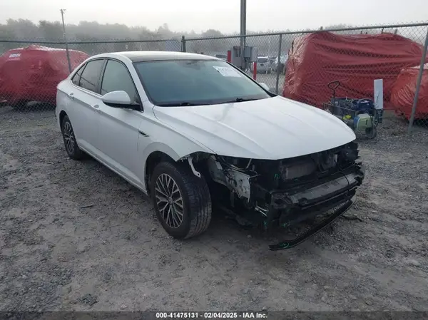 3VWE57BU5KM097127 2019 VOLKSWAGEN JETTA - Image 1
