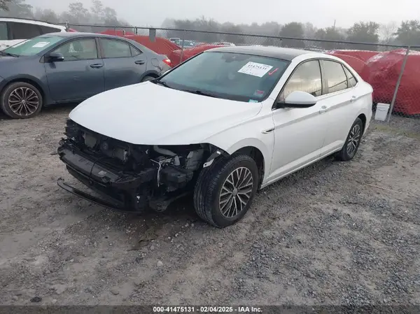 3VWE57BU5KM097127 2019 VOLKSWAGEN JETTA - Image 2