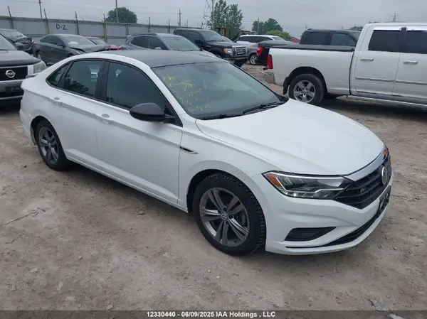 3VWE57BU5MM076765 2021 VOLKSWAGEN JETTA - Image 1
