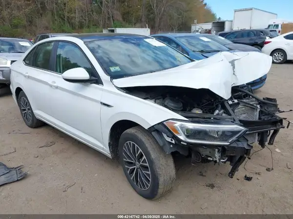 3VWE57BU7KM264717 2019 VOLKSWAGEN JETTA - Image 1