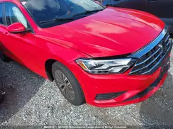 3VWE57BU8KM025063 2019 TOYOTA COROLLA
