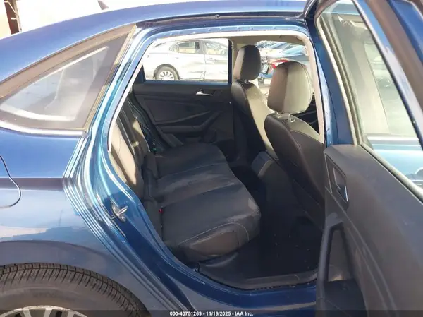 3VWE57BU8KM037939 2019 VOLKSWAGEN JETTA - Image 8