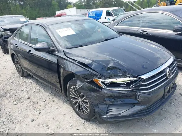 3VWE57BU8KM072660 2019 VOLKSWAGEN JETTA - Image 1