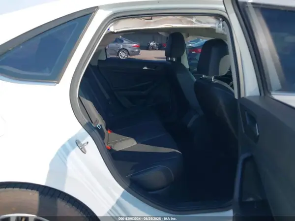 3VWE57BU8KM092388 2019 VOLKSWAGEN JETTA - Image 8