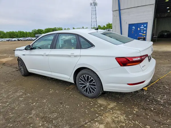 3VWE57BU8KM108444 2019 VOLKSWAGEN JETTA - Image 2