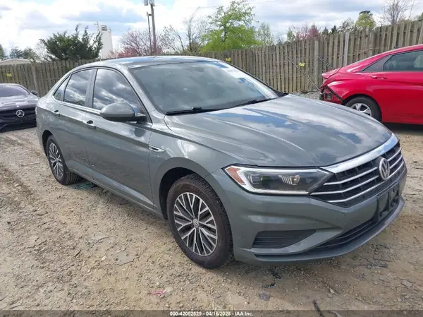 3VWE57BU8KM115524 2019 VOLKSWAGEN JETTA - Image 1