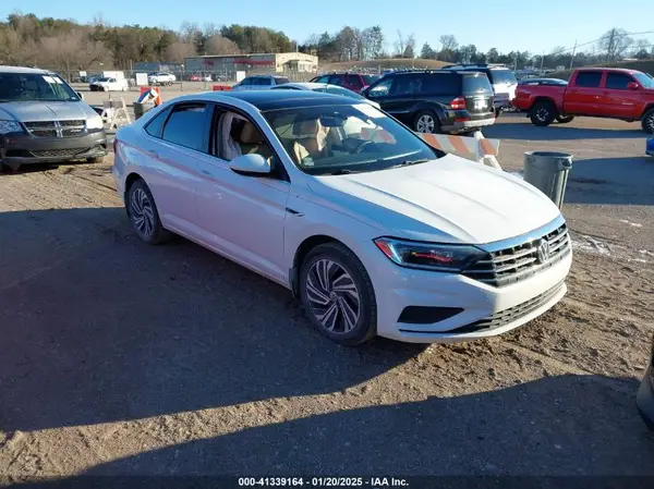 3VWE57BU8LM089346 2020 VOLKSWAGEN JETTA - Image 1