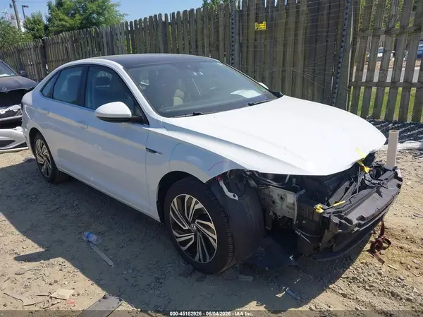 3VWE57BU8MM038530 2021 VOLKSWAGEN JETTA - Image 1