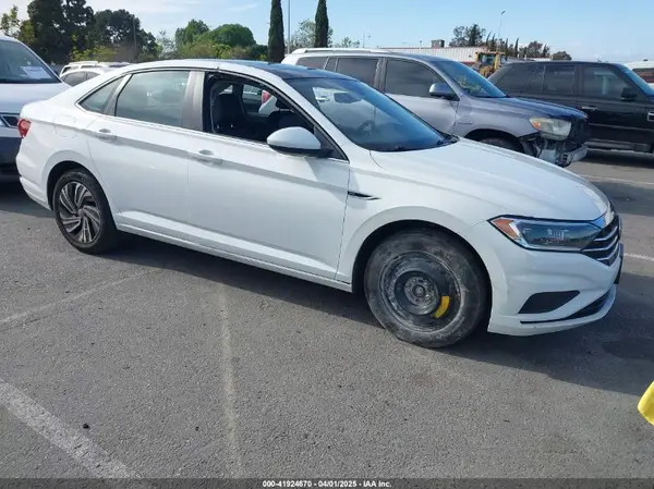 3VWE57BU8MM043954 2021 VOLKSWAGEN JETTA - Image 1