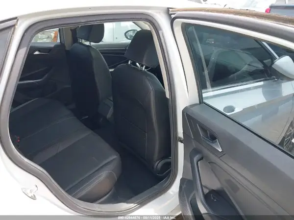 3VWE57BU9KM071159 2019 VOLKSWAGEN JETTA - Image 8