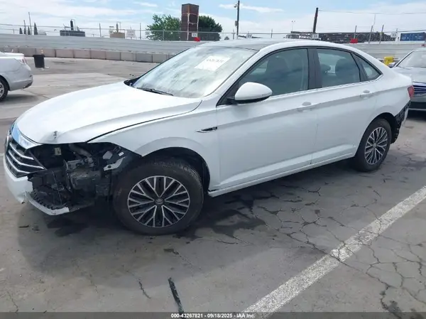 3VWE57BU9KM237809 2019 VOLKSWAGEN JETTA - Image 2